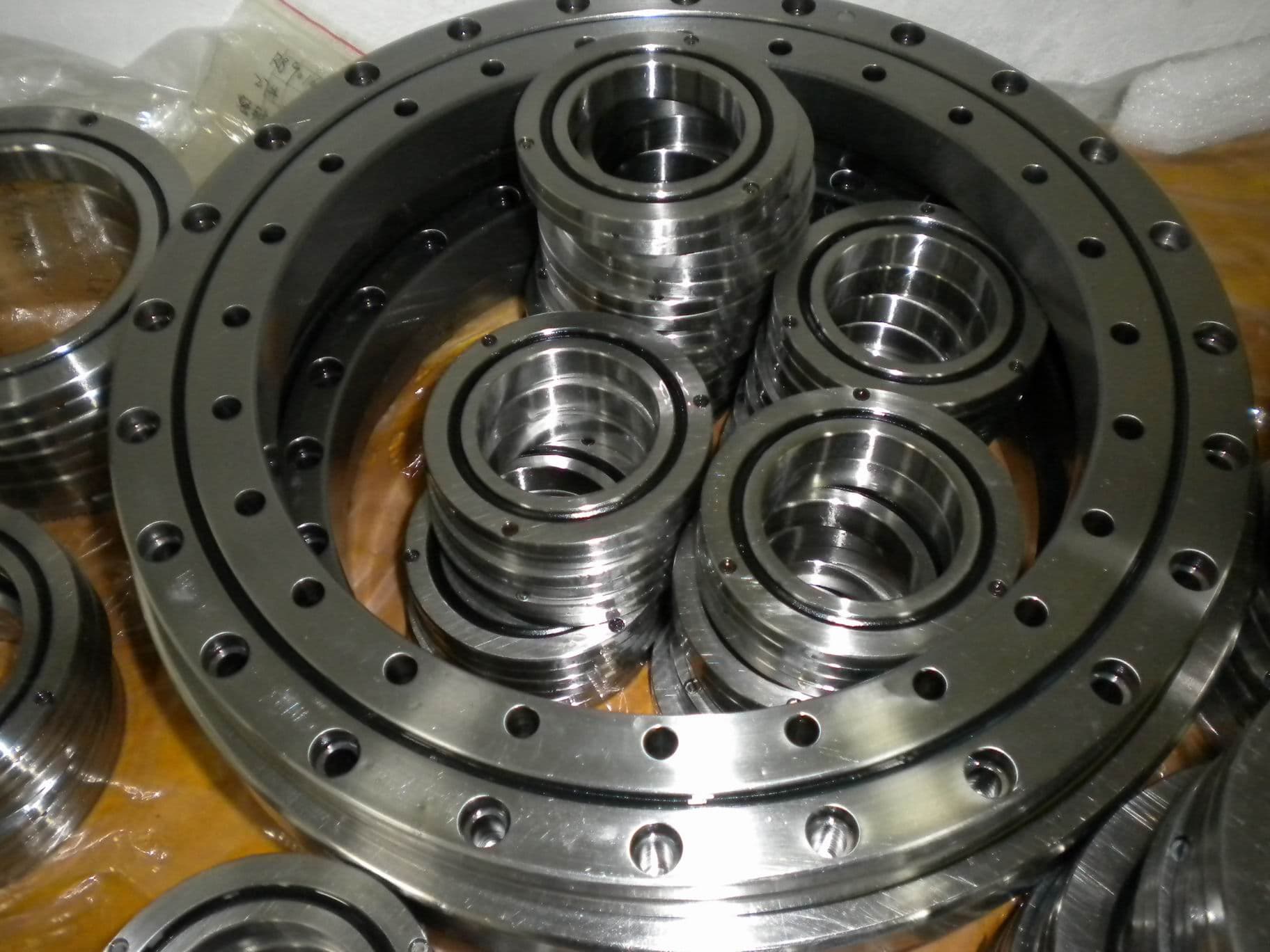 XSU140944 Cross Roller slewing bearing  size  874x1014x56mm